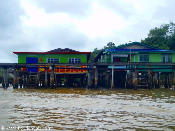 Αποτέλεσμα εικόνας για Kampong Ayer relies on tourism for exploring its tradition and possibilities