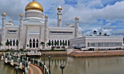 Sultan Omar Ali Saifuddin Mosque in Bandar Seri Begawan, Brunei