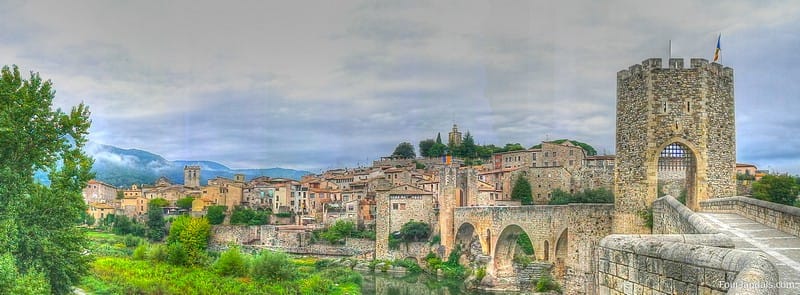 Besalu Town Costa Brava, Besalú