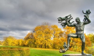 Oslo Guide Vigeland Park, Crazy Baby Statue Oslo