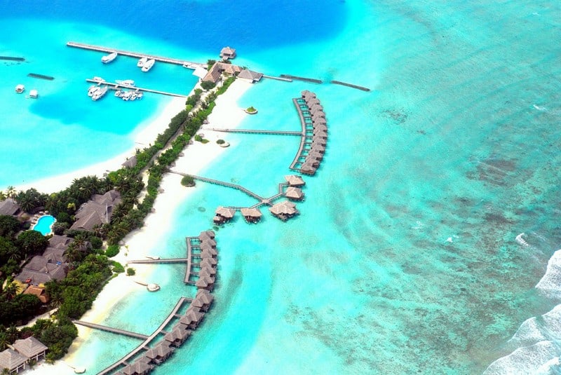Top 5 Things to do in the Maldives, Island Hopping in the Maldives