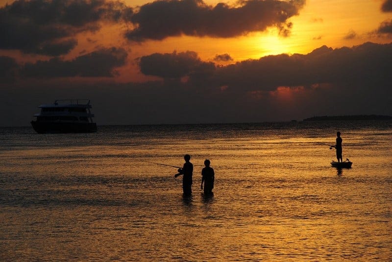 Night fishing in the Maldives Top 5 Things to do in the Maldives, Night fishing in the Maldives