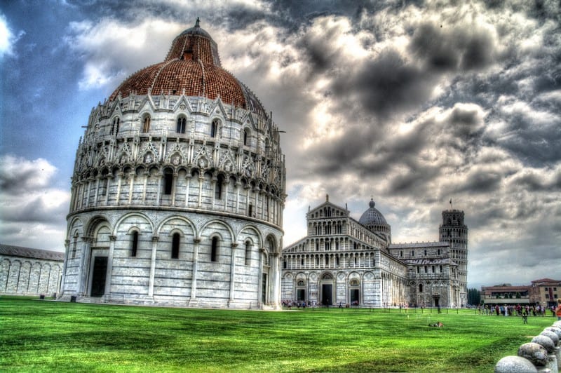 Leaning tower of Pisa, HDR, Italy