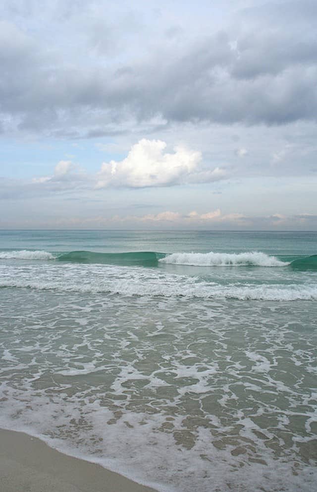 Outdoor Activities in Cuba - Surfing