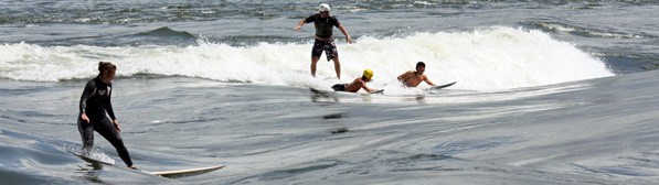 Outdoor activities in Montreal - Surfing