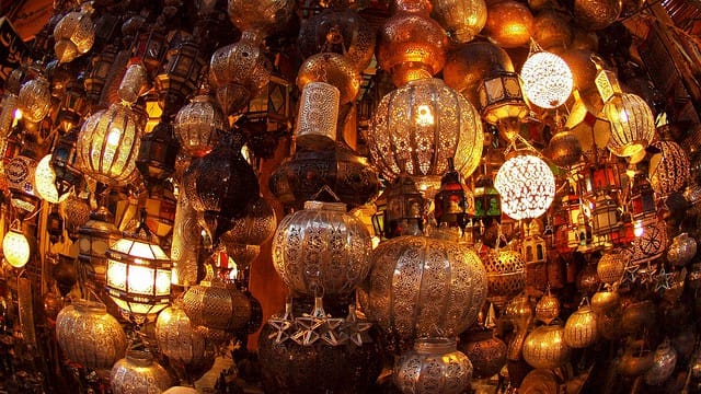 Traditional lamps are sold in the souks of Marrakech, in Morocco (@torrenegra).