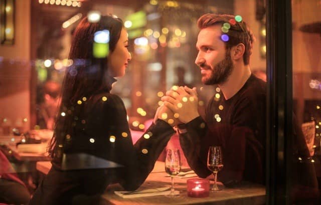 Tips for Making Any Overseas Trip a Romantic One 3 pexels photo 842546
