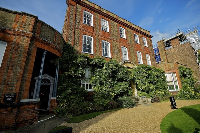 5 Places You Must Visit If You Ever Go To United Kingdom 4 8160752246 8e2b3125ff z 1