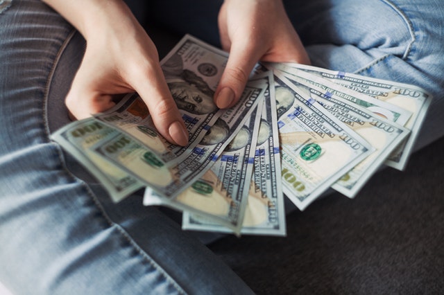 Do You Know these Facts About Payday Loans Online? 33 person holding 100 us dollar banknotes 2068975