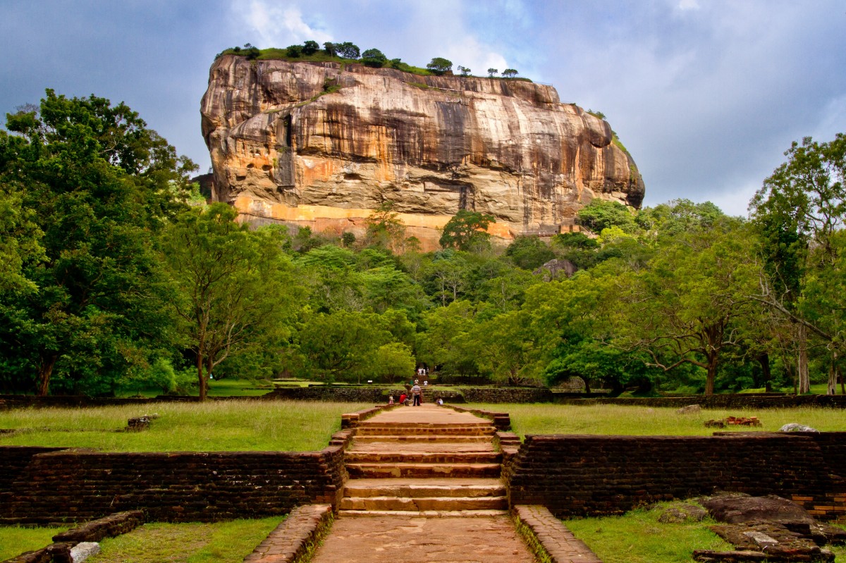 sigiriya sri lanka dambulla mountain unesco landscape stone rock formation 1092213