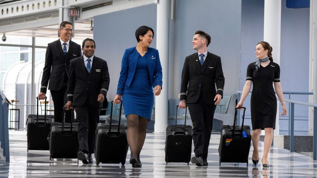210811191903 united airlines new uniform guidelines august 2021 1