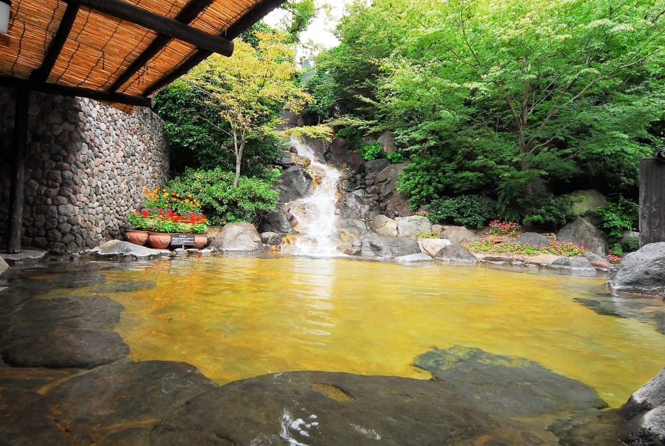 The Ultimate Osaka Food Markets Guide for 2025: What to Eat, Where to Go and Secret Spots 27 Tattoo Friendly Onsens