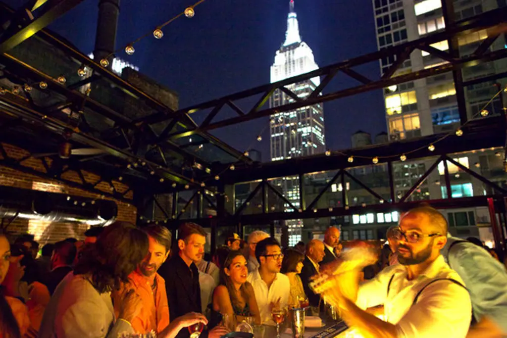 refineryrooftop event night guests
